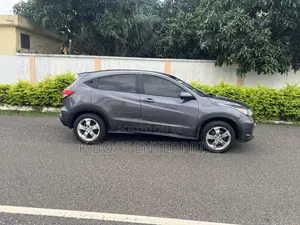 Toyota C-HR 2017 Gray
