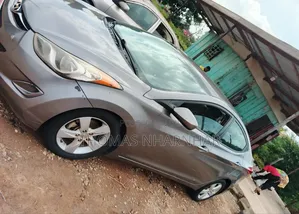 Hyundai Elantra 2013 Silver