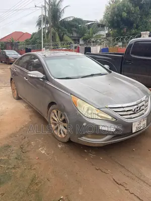 Hyundai Sonata Limited 2.0T Sedan (2.0L 4cyl 6A) 2013 Silver