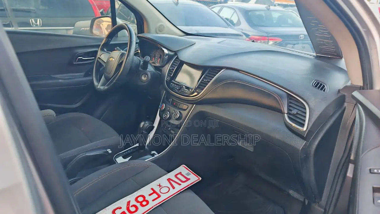 Chevrolet Trax 2019 Silver