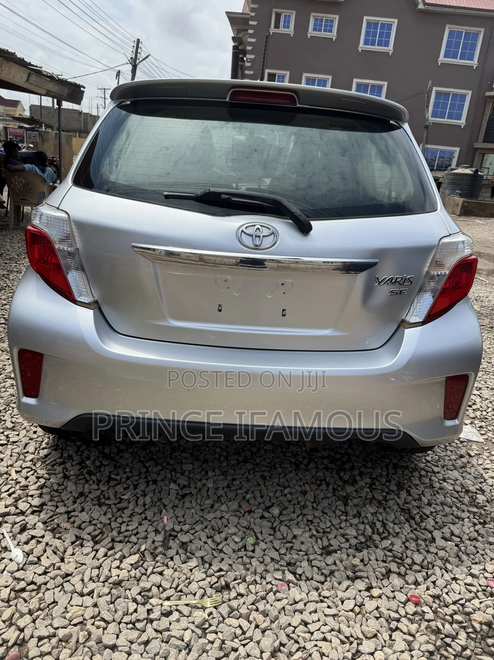 Toyota Yaris SE Hatchback 5dr 2013 Silver