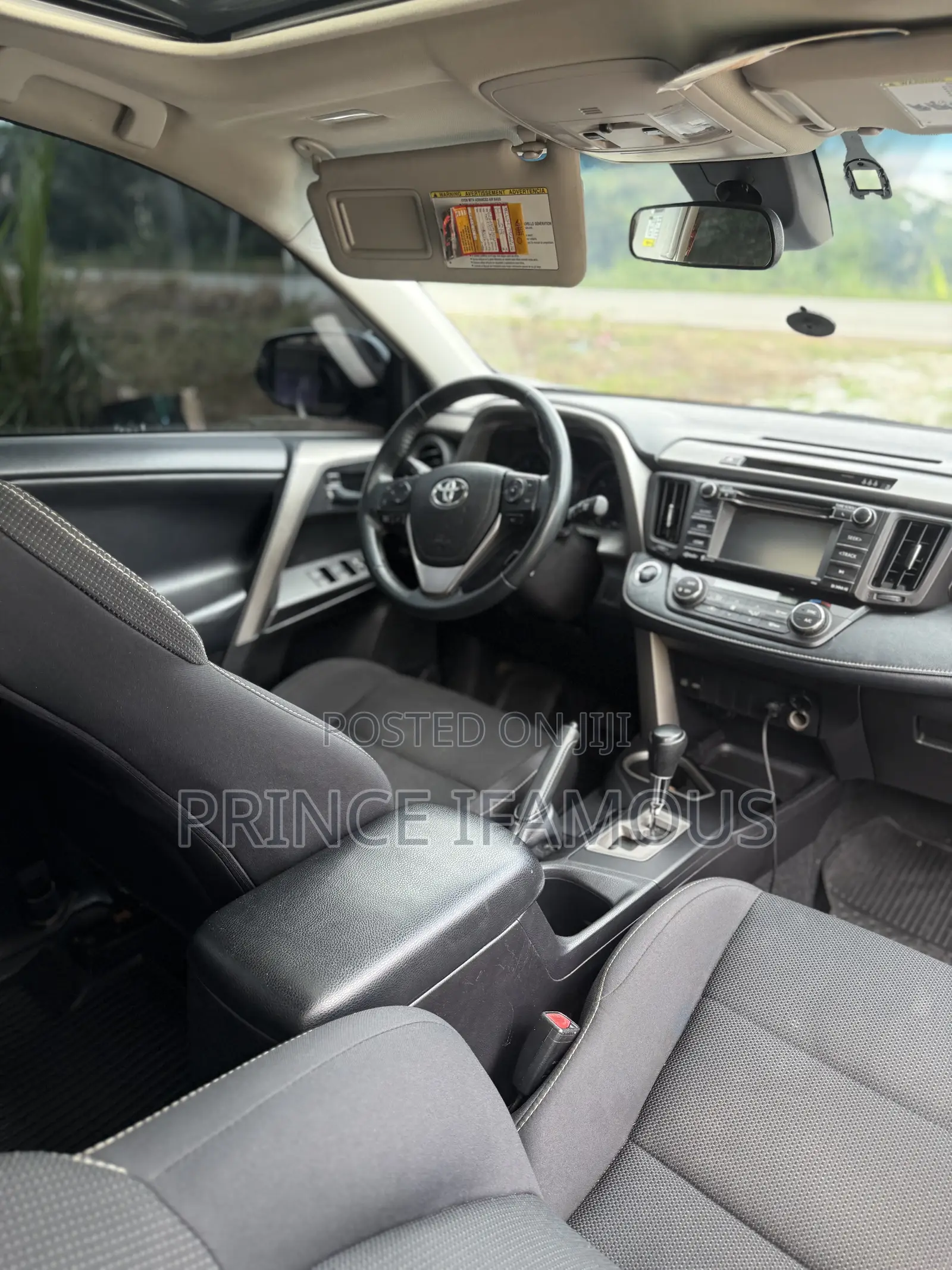 Toyota RAV4 XLE 4dr SUV (2.5L 4cyl 6A) 2018 Silver