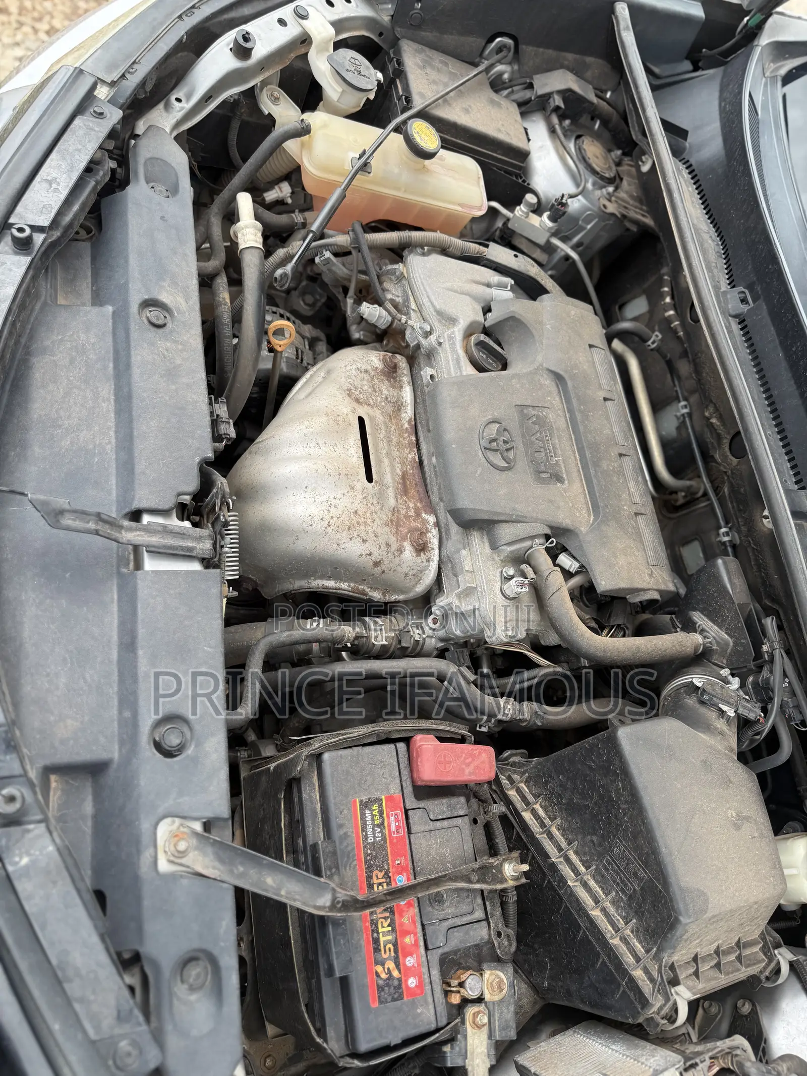 Toyota RAV4 XLE 4dr SUV (2.5L 4cyl 6A) 2018 Silver
