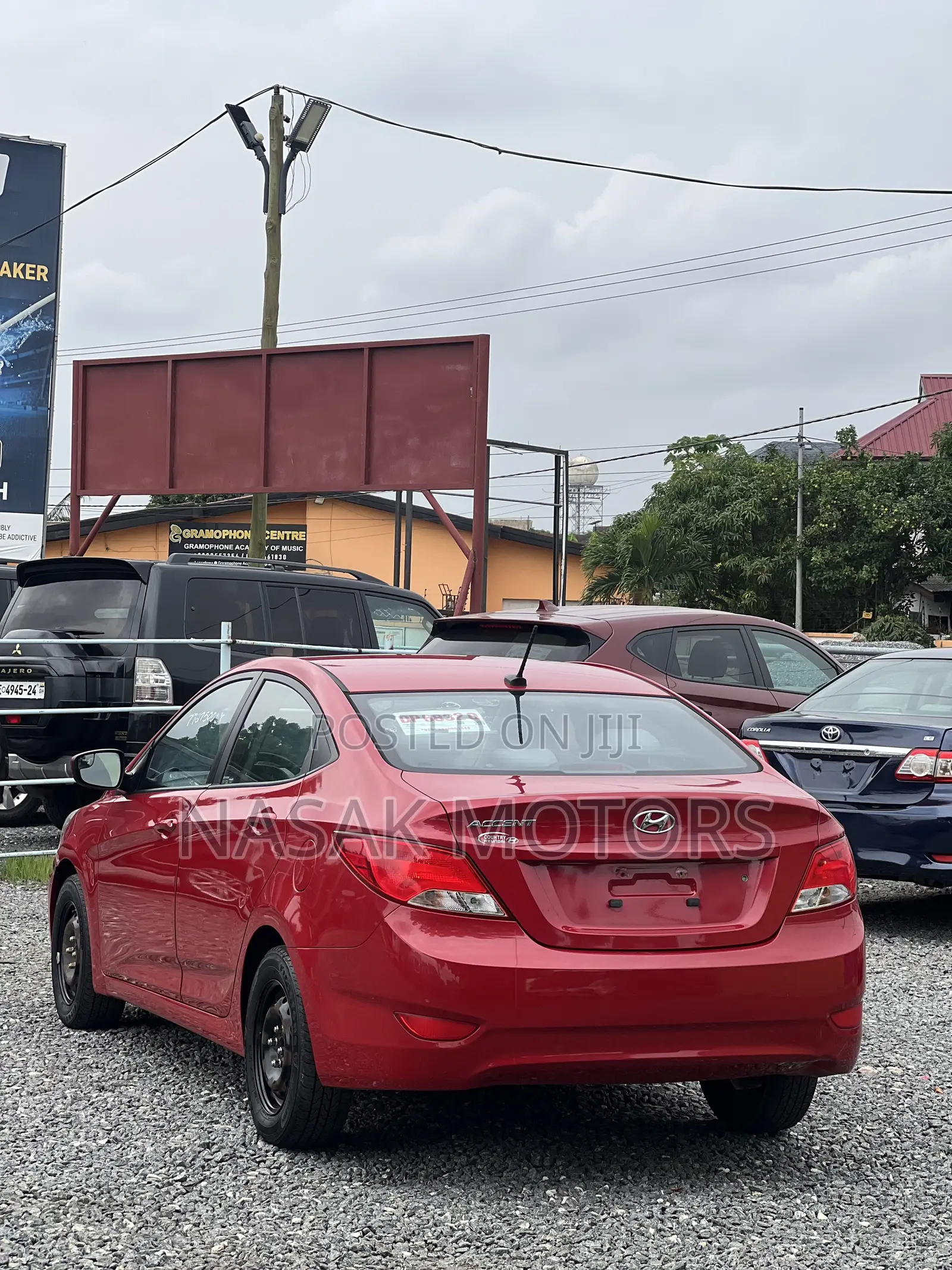 Hyundai Accent SE Sedan 2016 Red