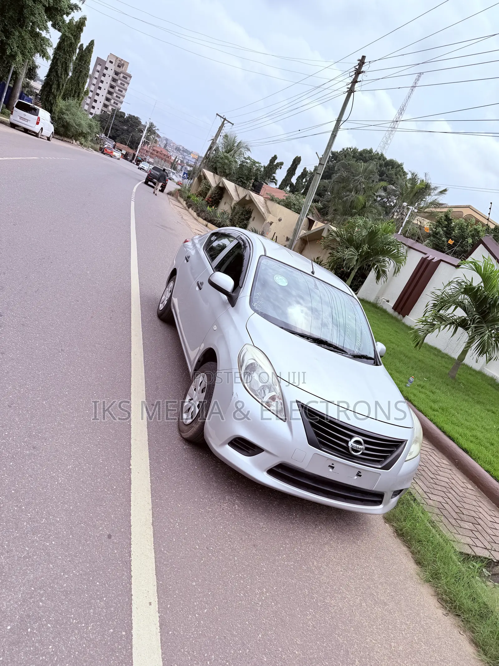 Nissan Latio 2014 Silver