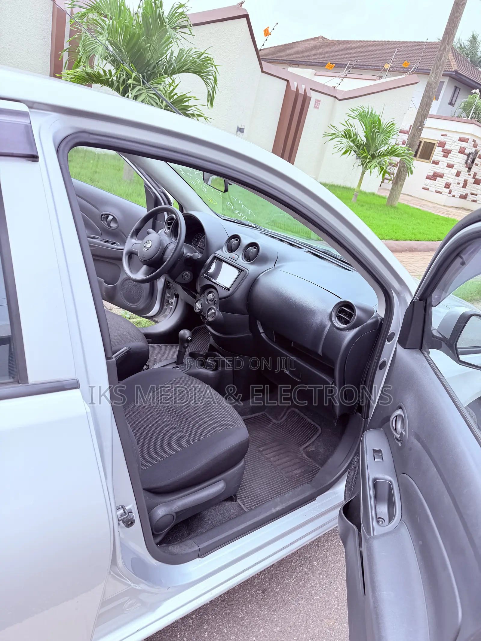 Nissan Latio 2014 Silver