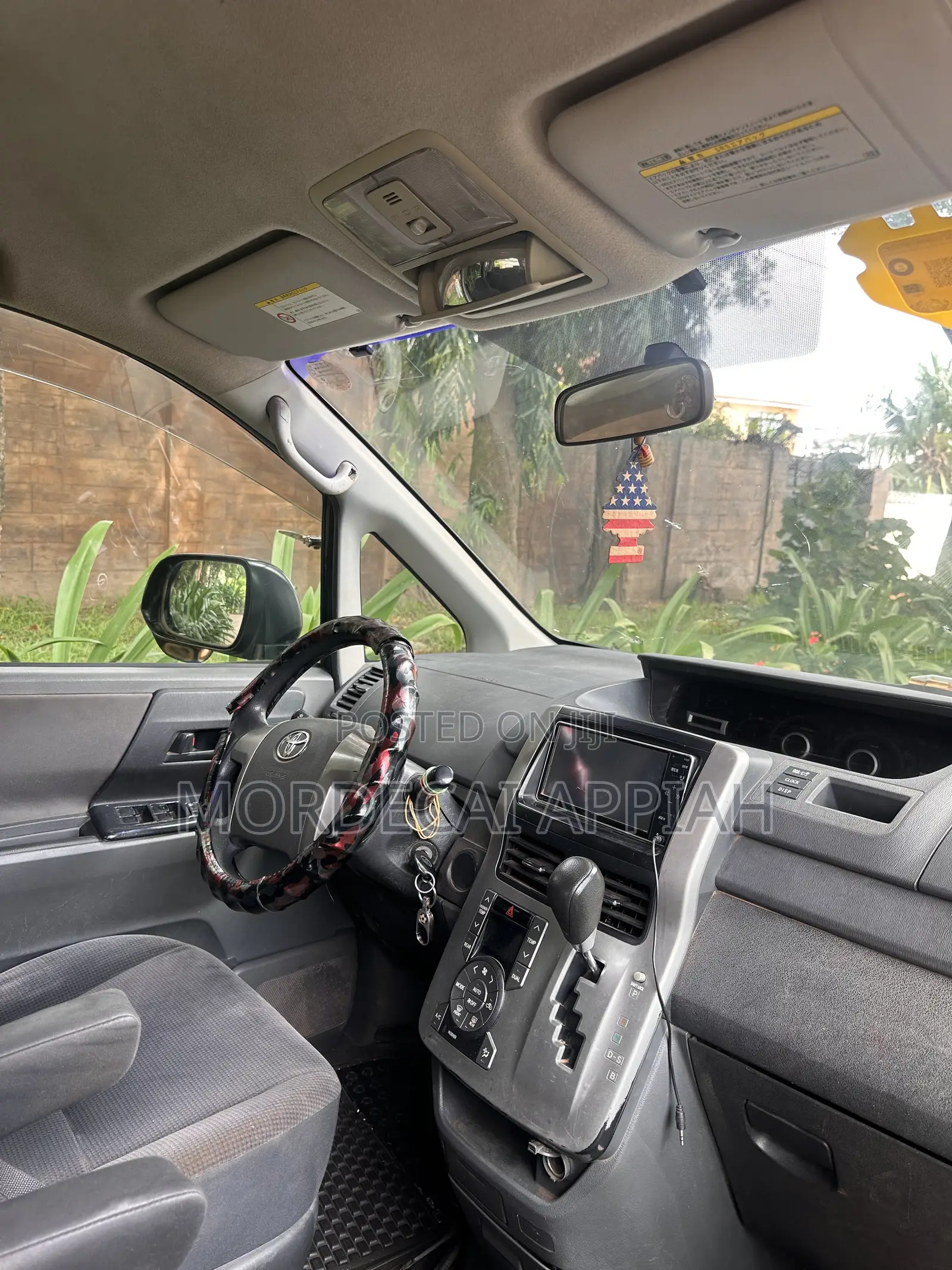 Toyota Voxy 2012 Black