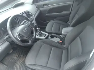 Hyundai Elantra 2017 White