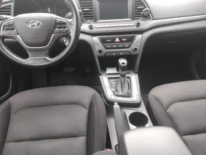 Hyundai Elantra 2017 White