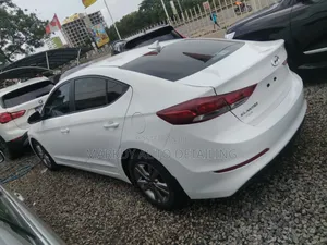 Hyundai Elantra 2017 White