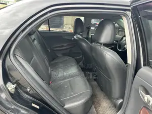 Toyota Corolla Altis 2011 Black