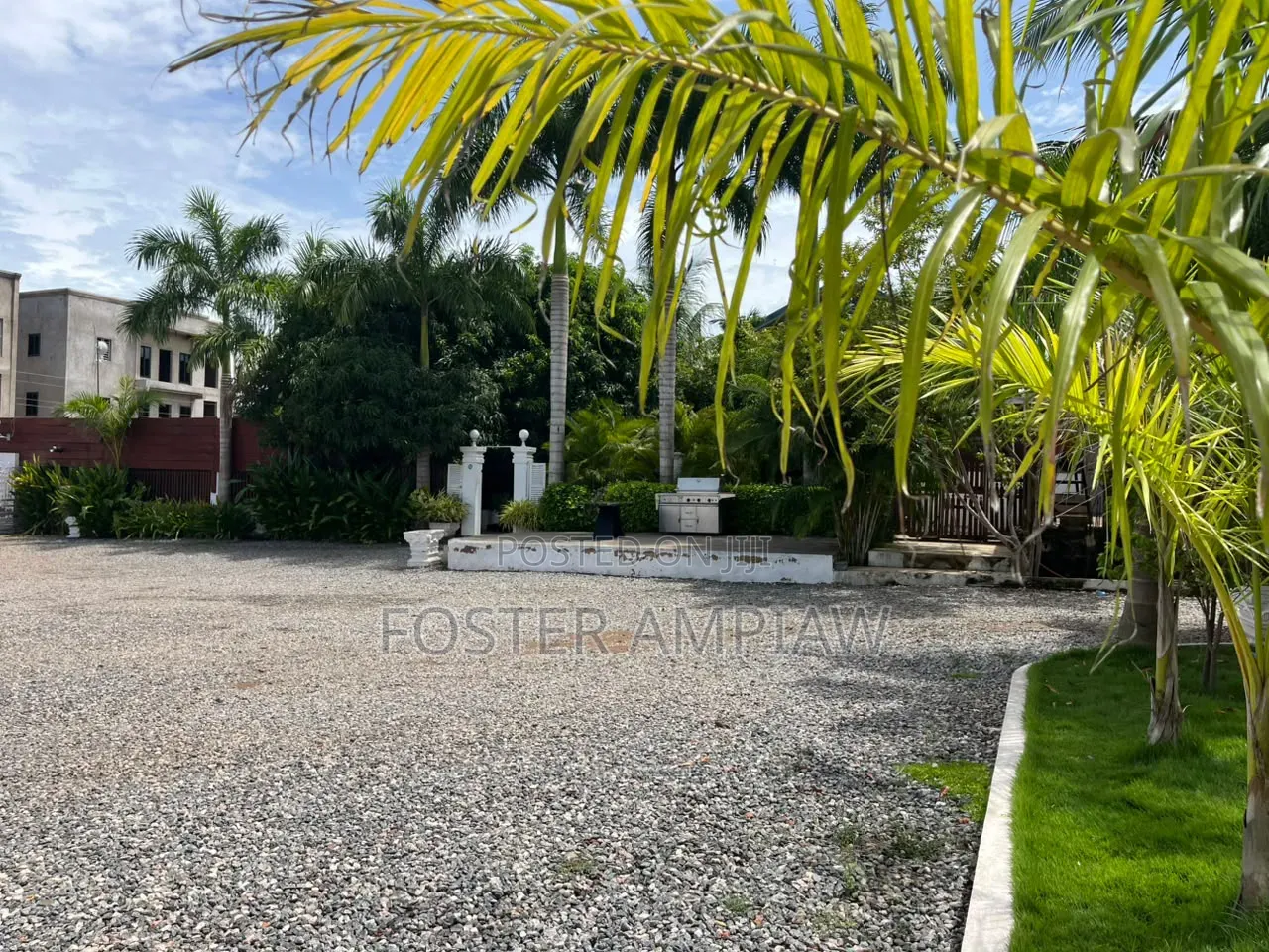Half Plot of Land at Oyarifa- New York 35x105, Titled at Oyarifa