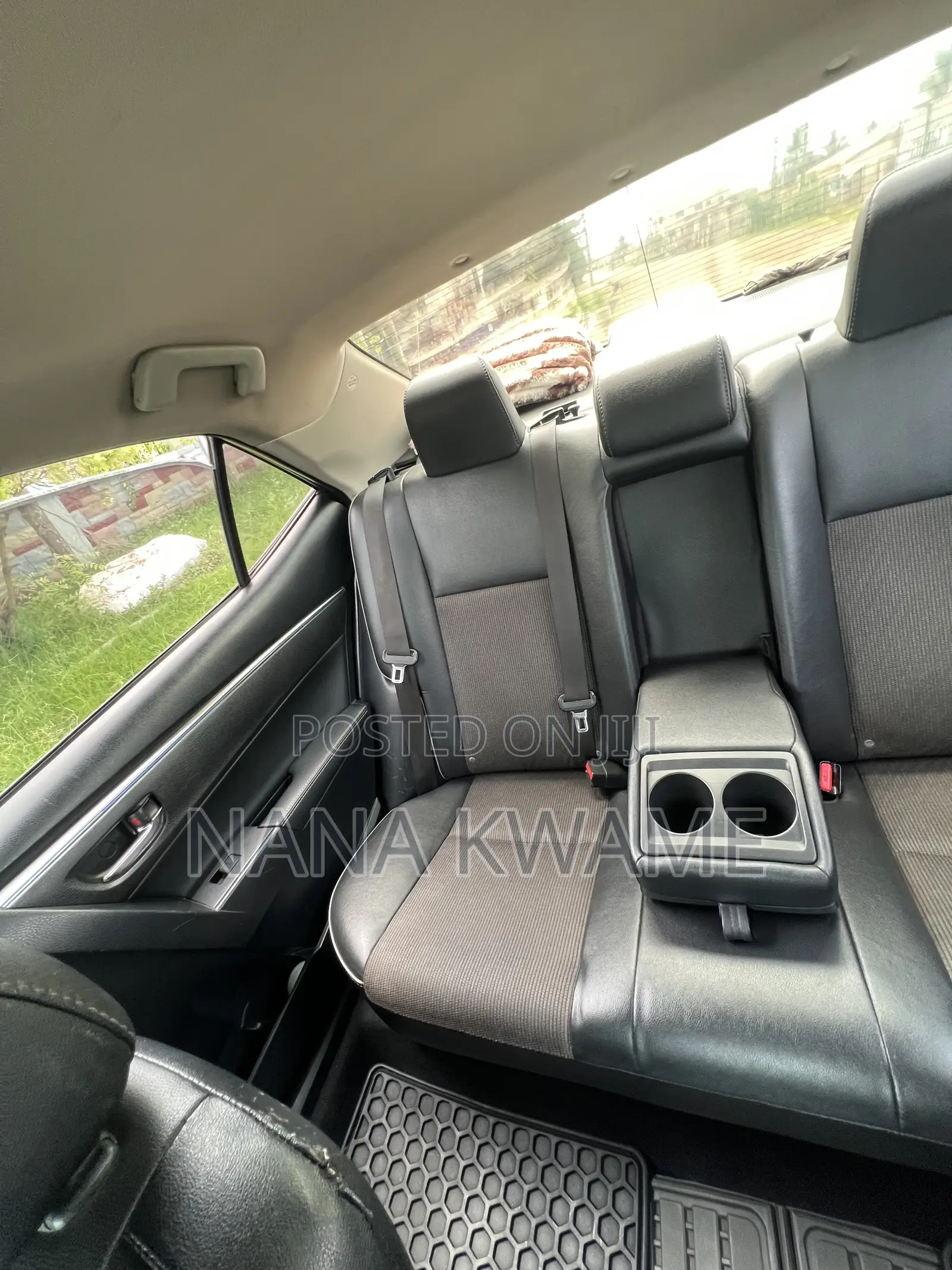Toyota Corolla S 4dr Sedan (1.8L 4cyl CVT) 2015 Gray