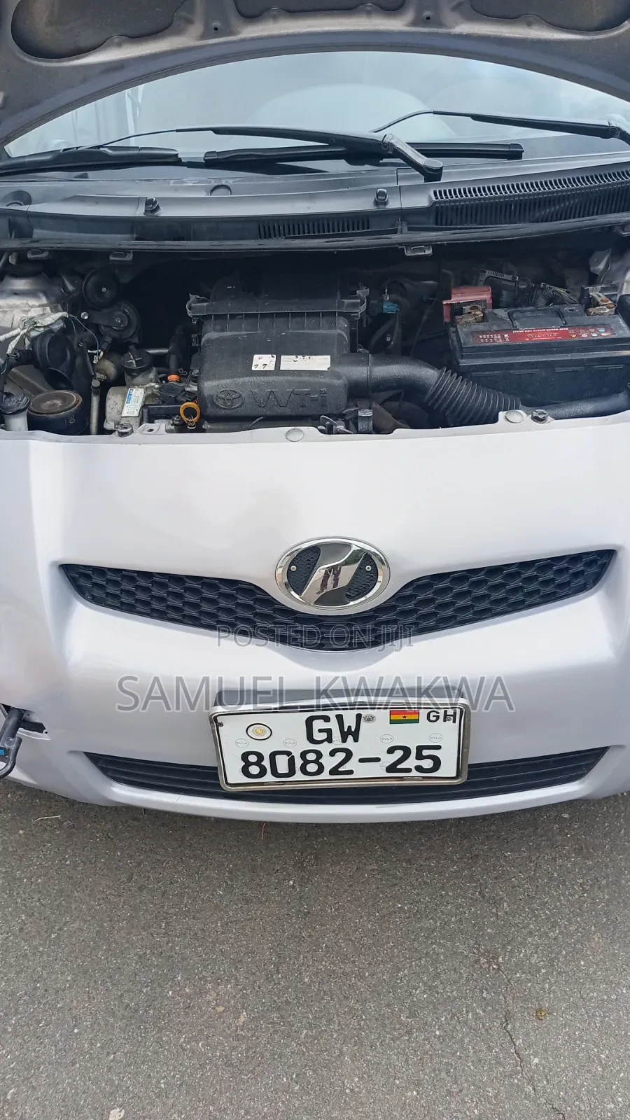Toyota Vitz 1.3 AWD 5dr 2010 Gray