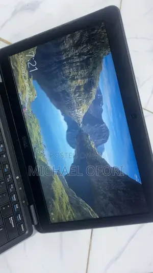 Laptop Dell Latitude E7240 4GB Intel Core i5 SSD 256GB