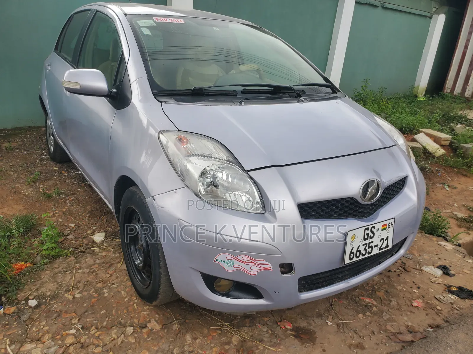 Toyota Vitz 1.3 AWD 3dr 2010 Silver