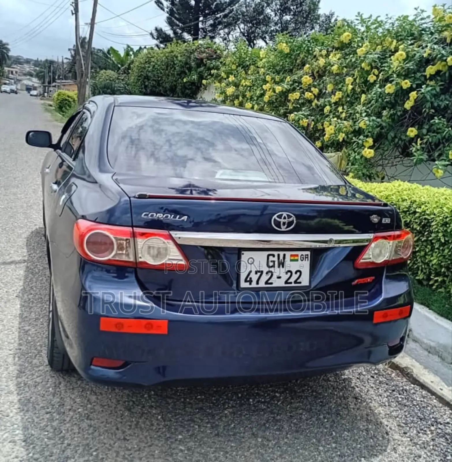 Toyota Corolla LE 4dr Sedan (1.8L 4cyl 4A) 2013 Blue