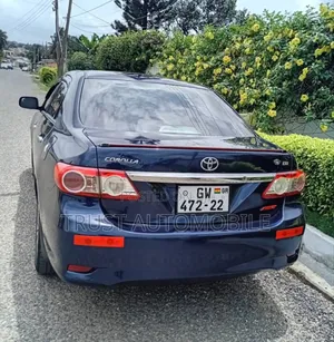 Toyota Corolla LE 4dr Sedan (1.8L 4cyl 4A) 2013 Blue