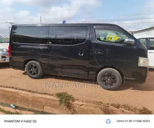 Nissan Caravan (Urvan) 2014 Black
