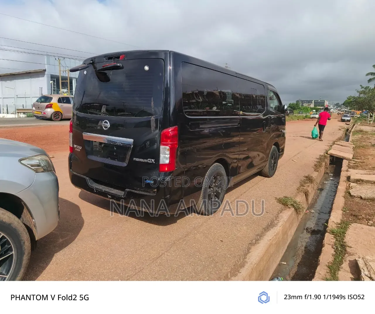 Nissan Caravan (Urvan) 2014 Black