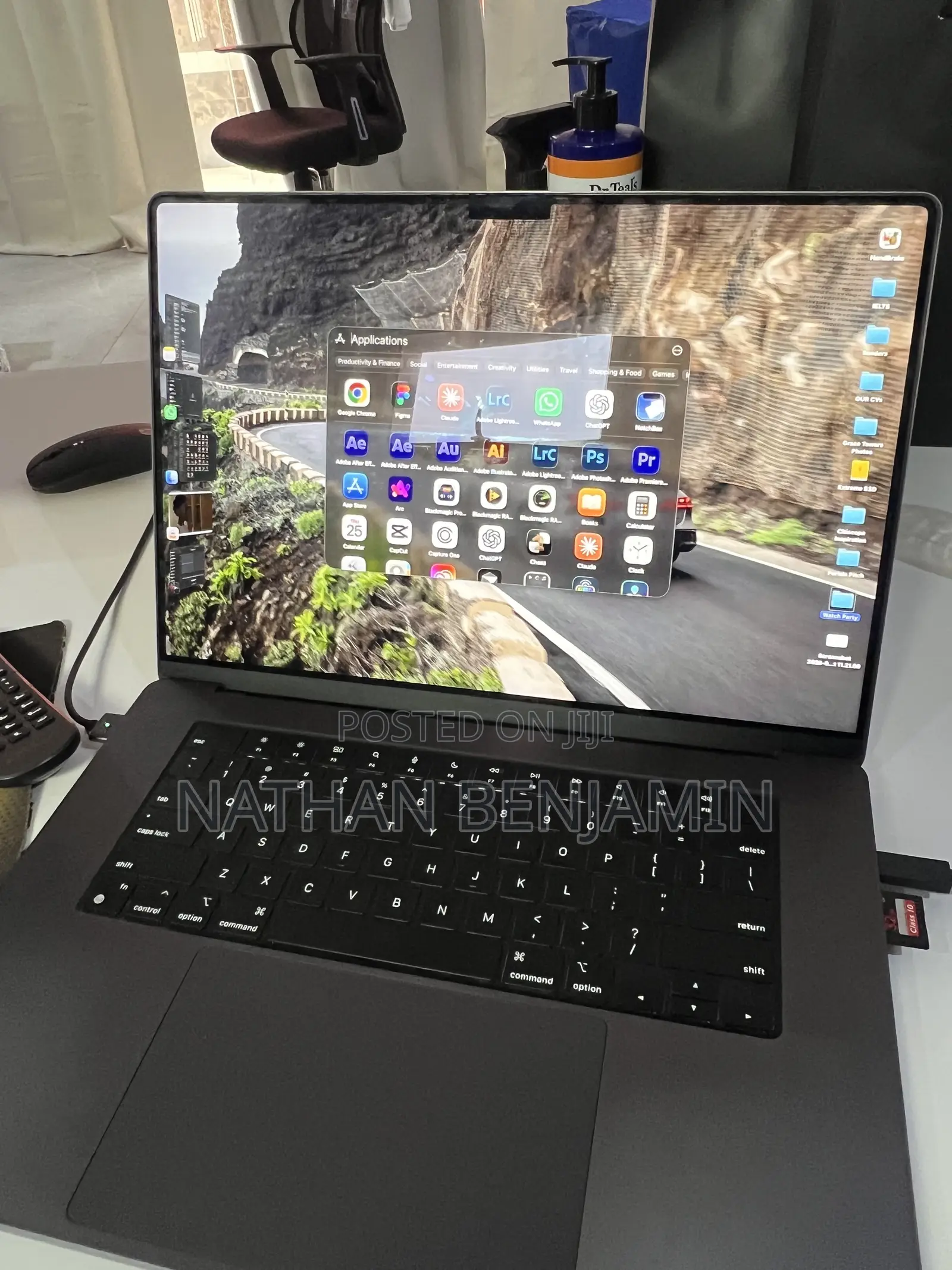 Laptop Apple MacBook Pro 2023 M3 Pro 18GB Apple M3 Pro SSD 512GB