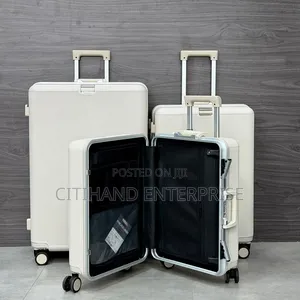 Classy Suitcase Luggage/ Travelling Bag