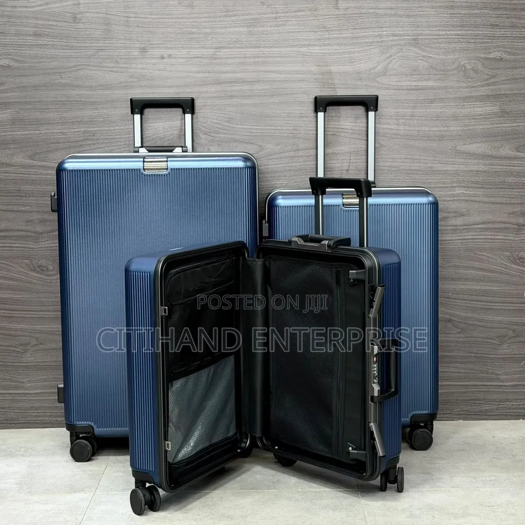 Classy Suitcase Luggage/ Travelling Bag