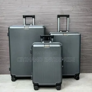 Classy Suitcase Luggage/ Travelling Bag