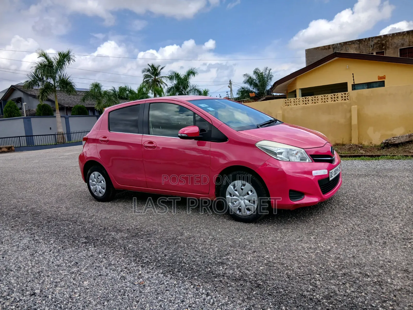 Toyota Vitz 2013 Pink
