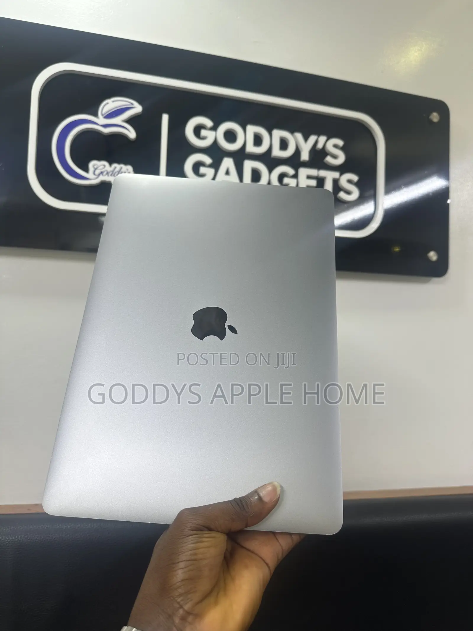 Laptop Apple MacBook Pro 2020 8GB Apple M1 Pro SSD 256GB