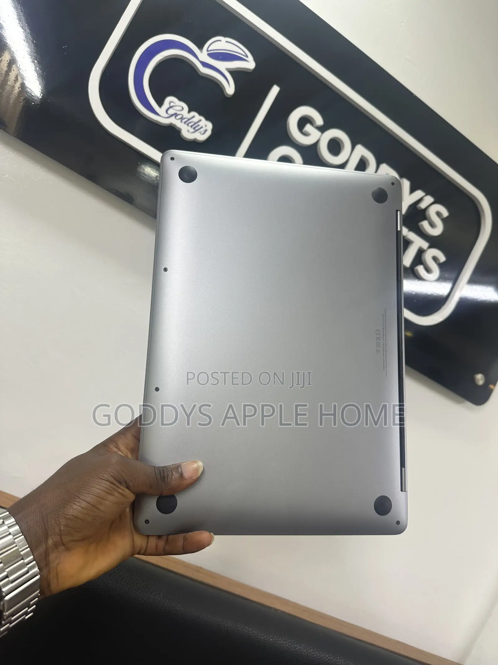 Laptop Apple MacBook Pro 2020 8GB Apple M1 Pro SSD 256GB
