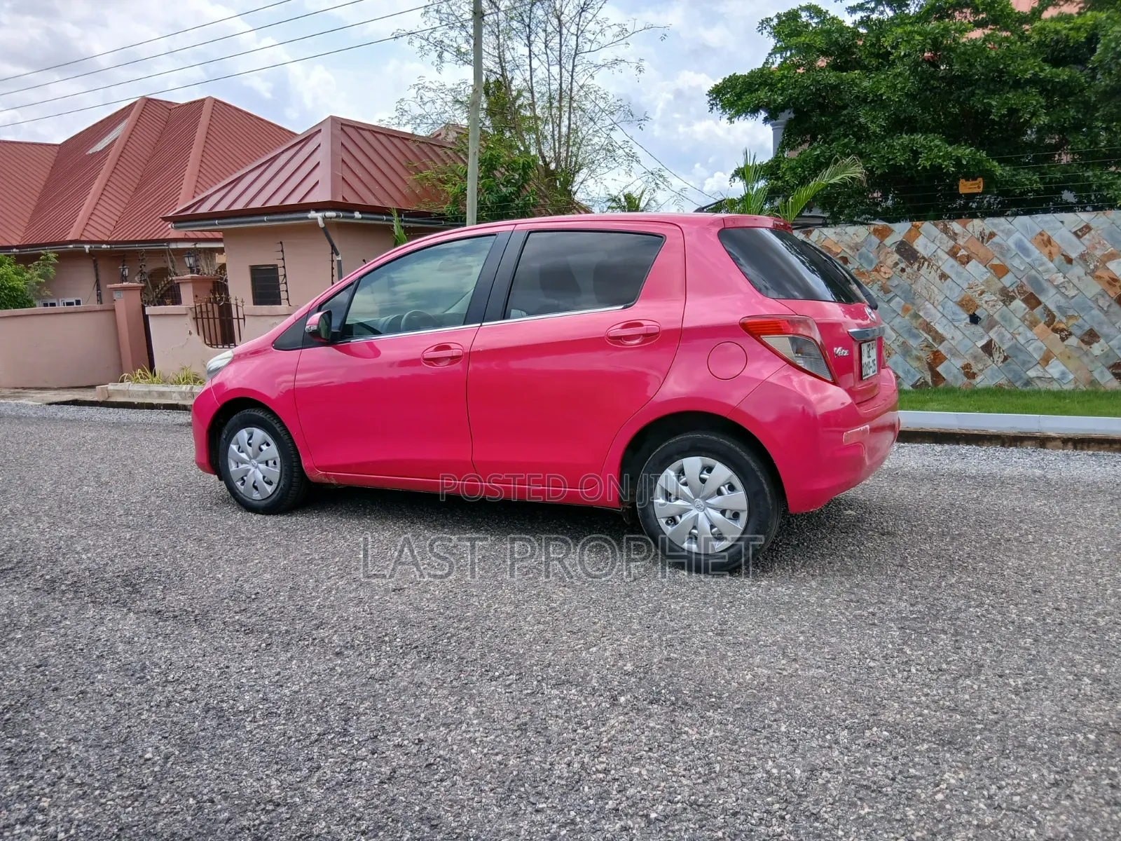 Toyota Vitz 2013 Pink