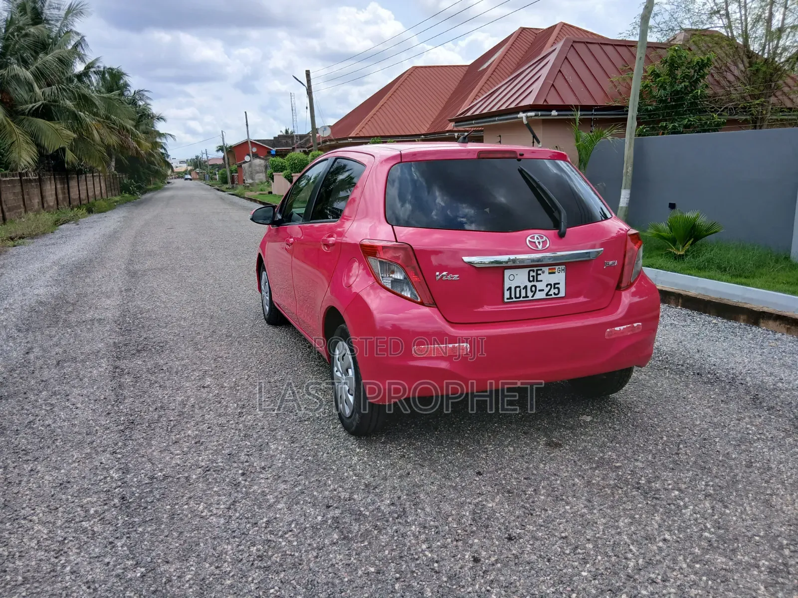 Toyota Vitz 2013 Pink