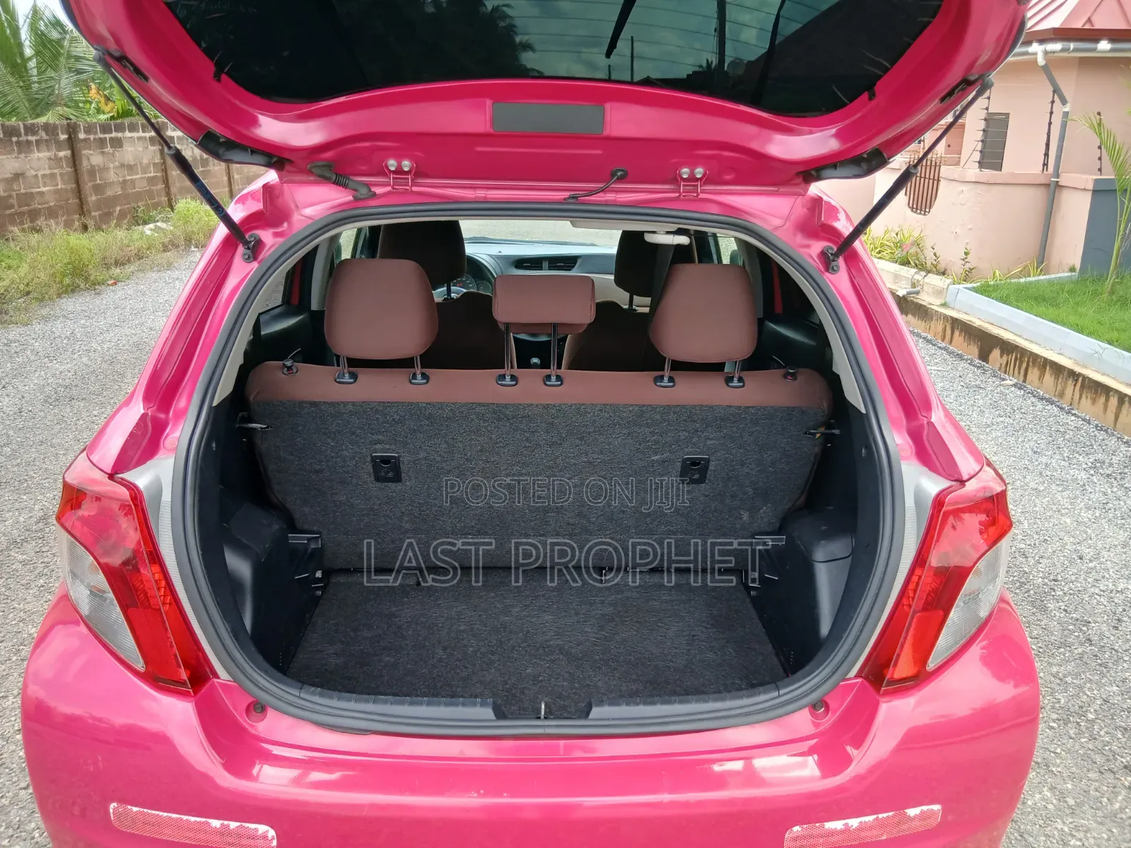 Toyota Vitz 2013 Pink