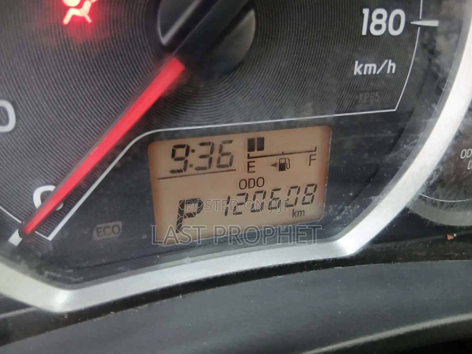 Toyota Vitz 2013 Pink