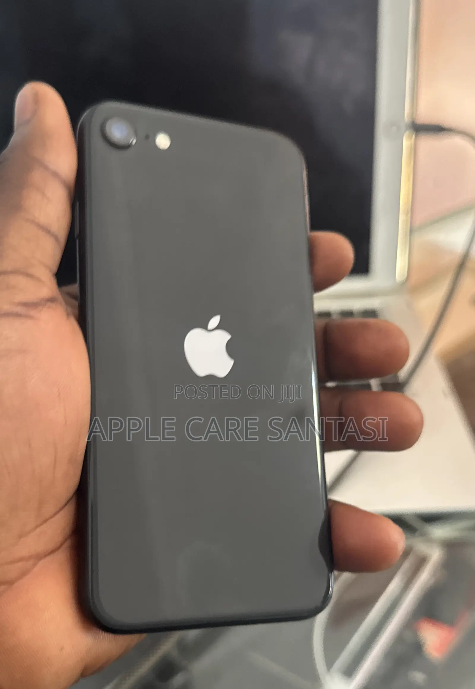 Apple iPhone SE (2022) 64 GB Black