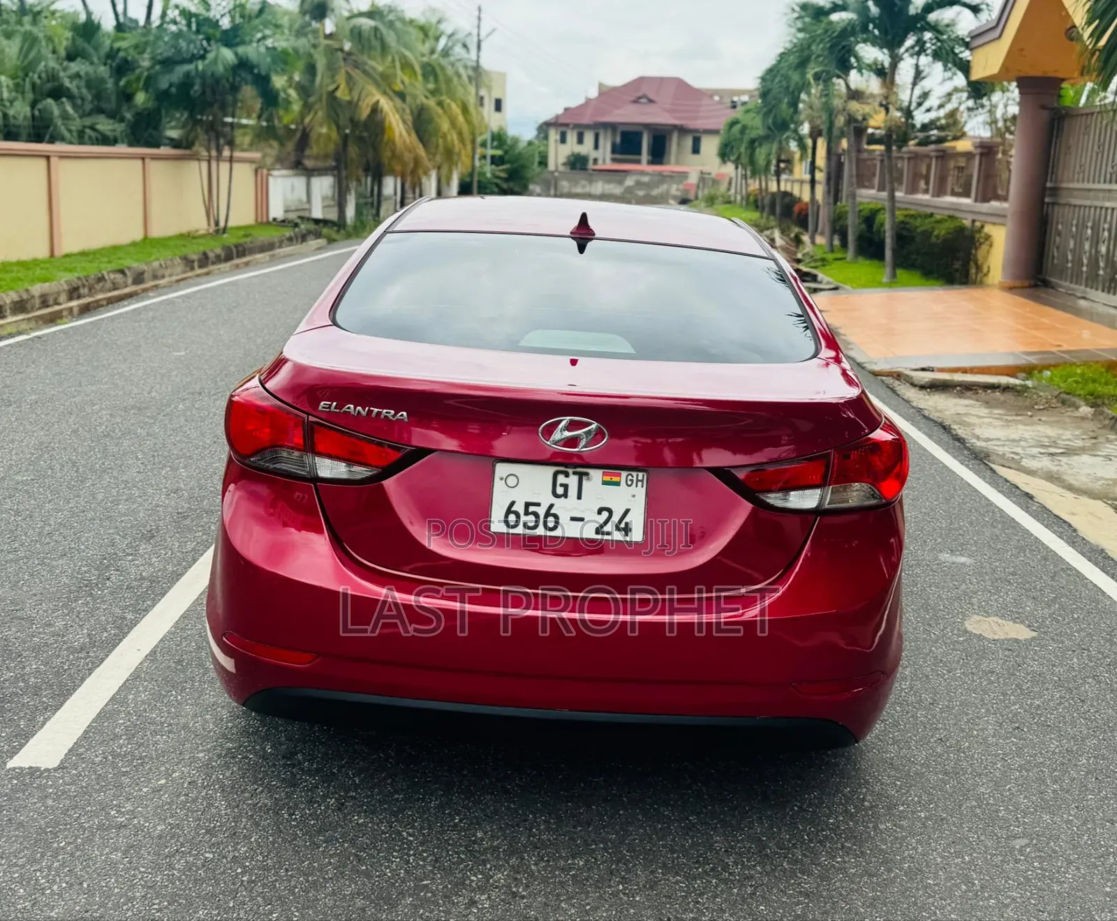 Toyota Vitz 2016 Red
