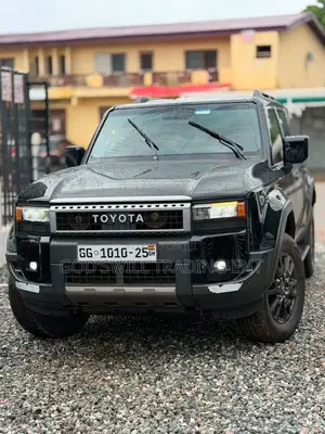 Toyota Land Cruiser Prado 2025 Black