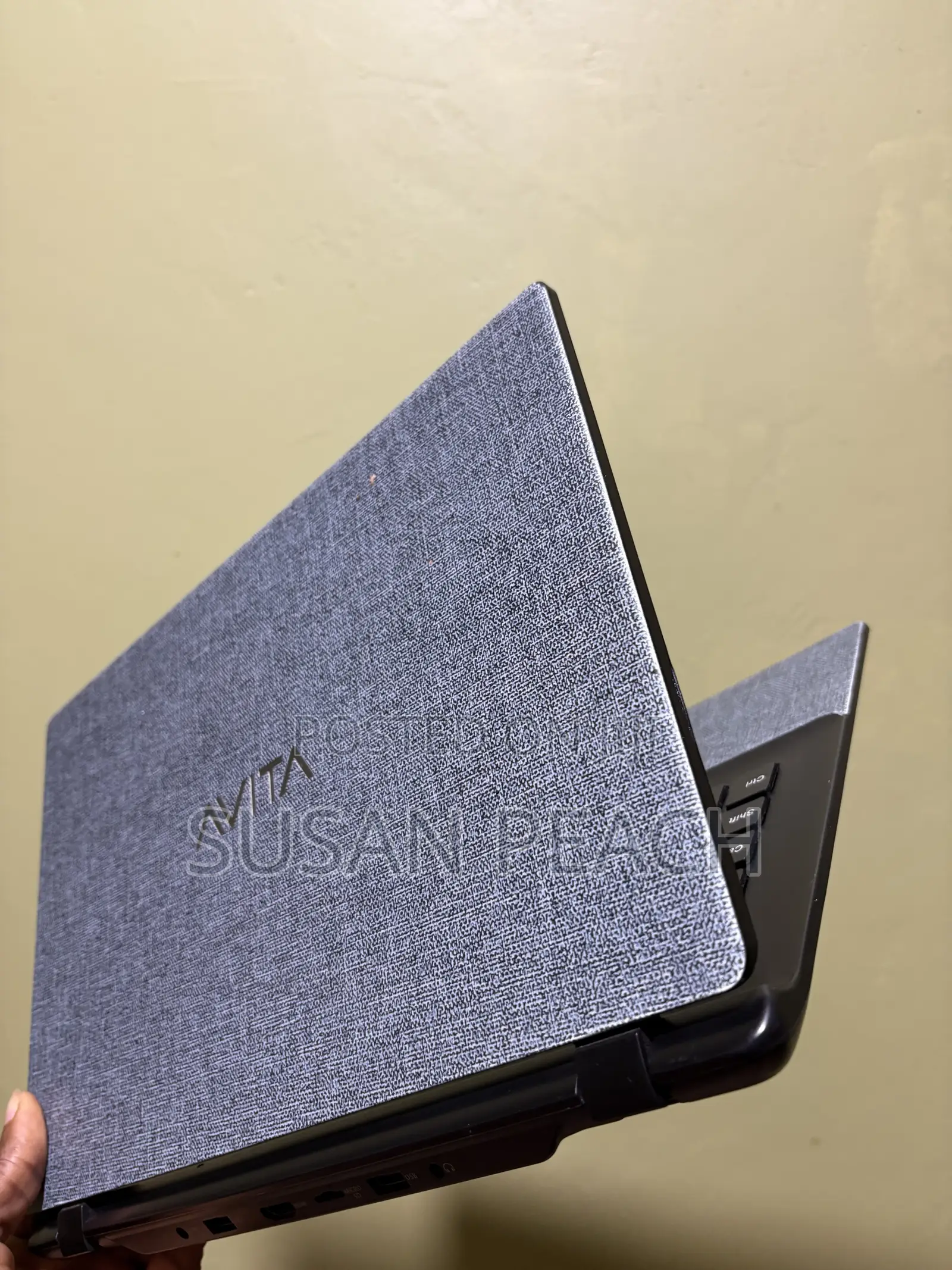Laptop Avita Essential 14 4GB Intel SSD 128GB