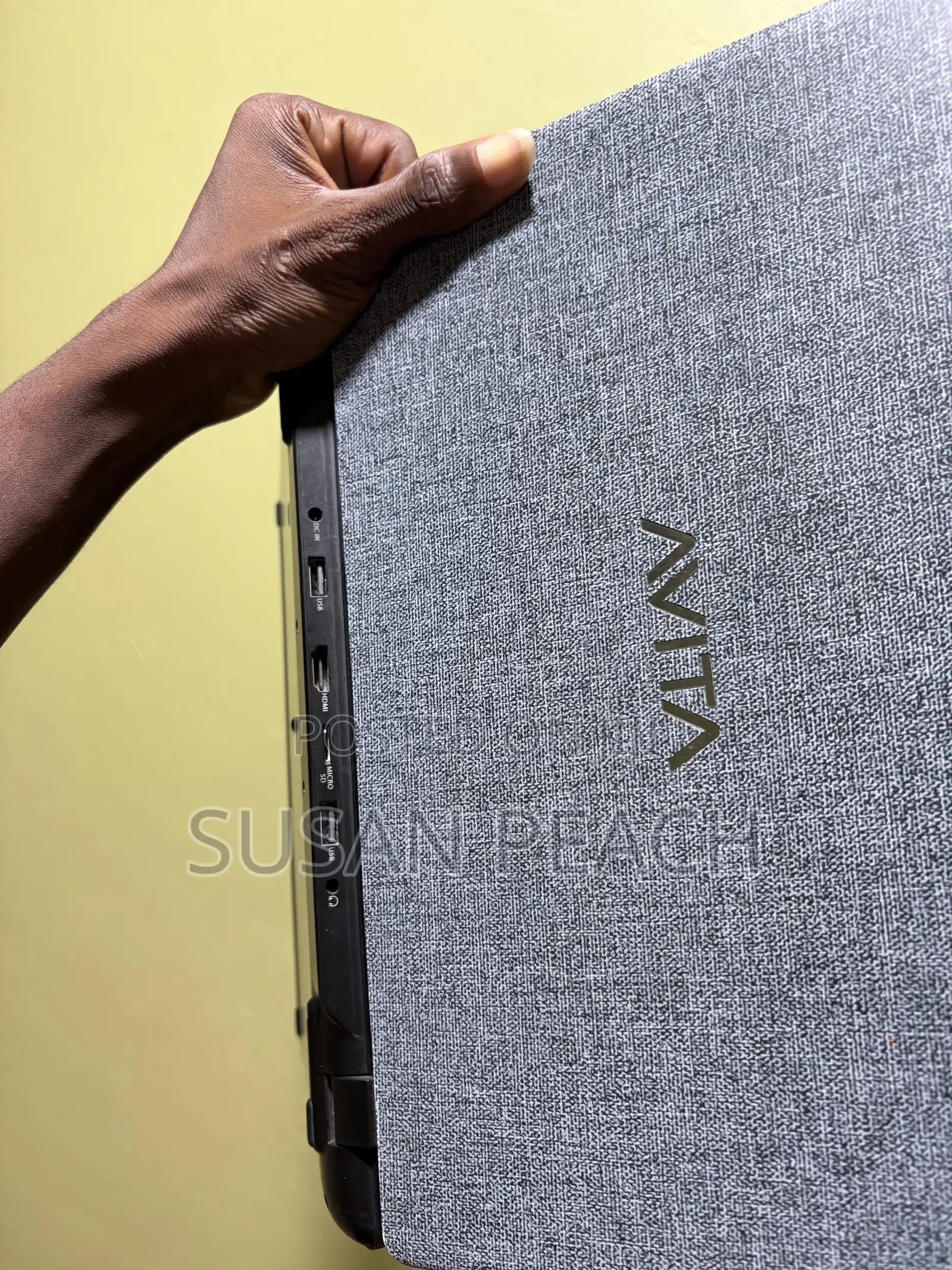 Laptop Avita Essential 14 4GB Intel SSD 128GB