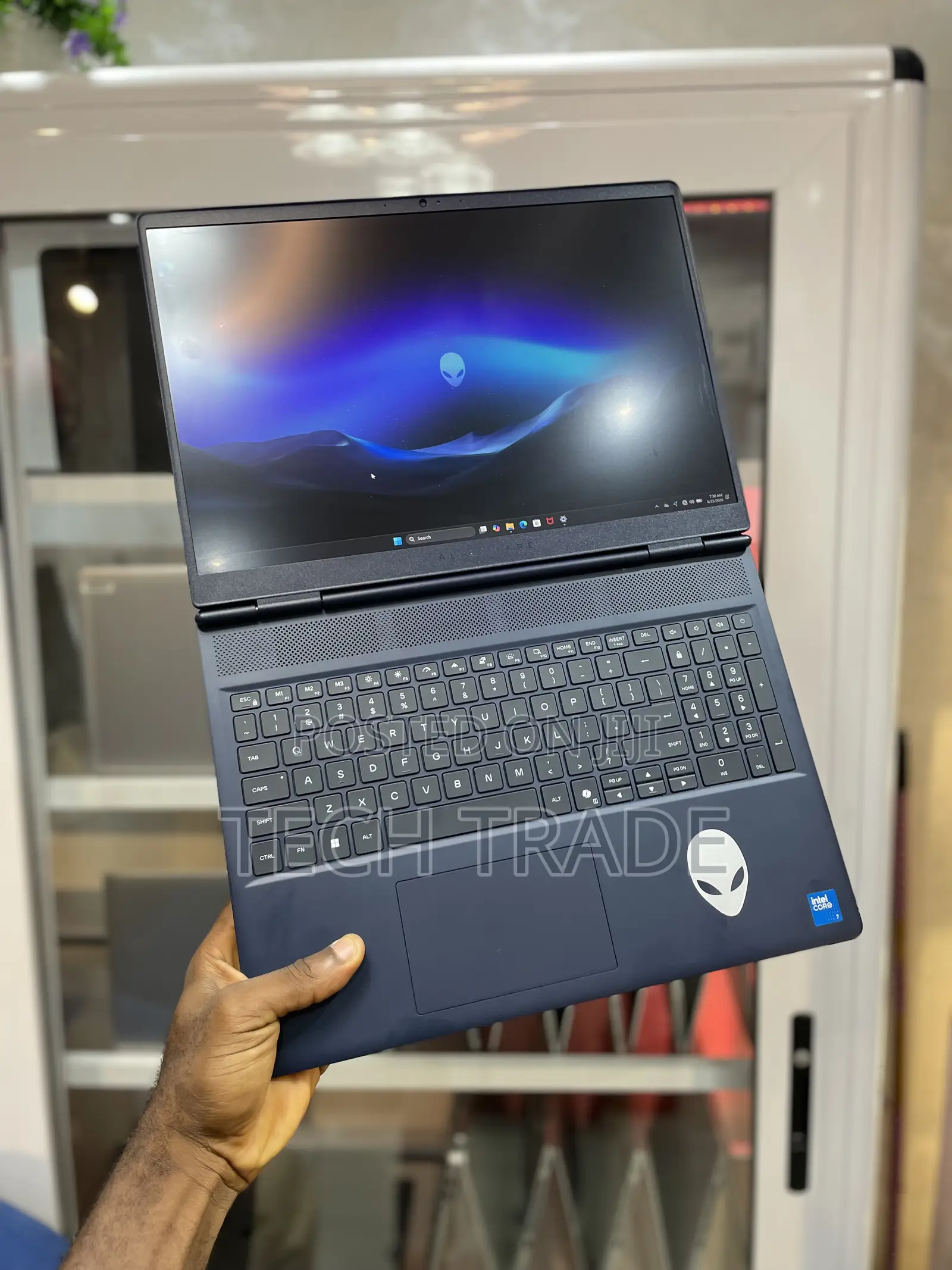 Laptop Alienware 16 Aurora 16GB Intel Core 7 SSD 512GB