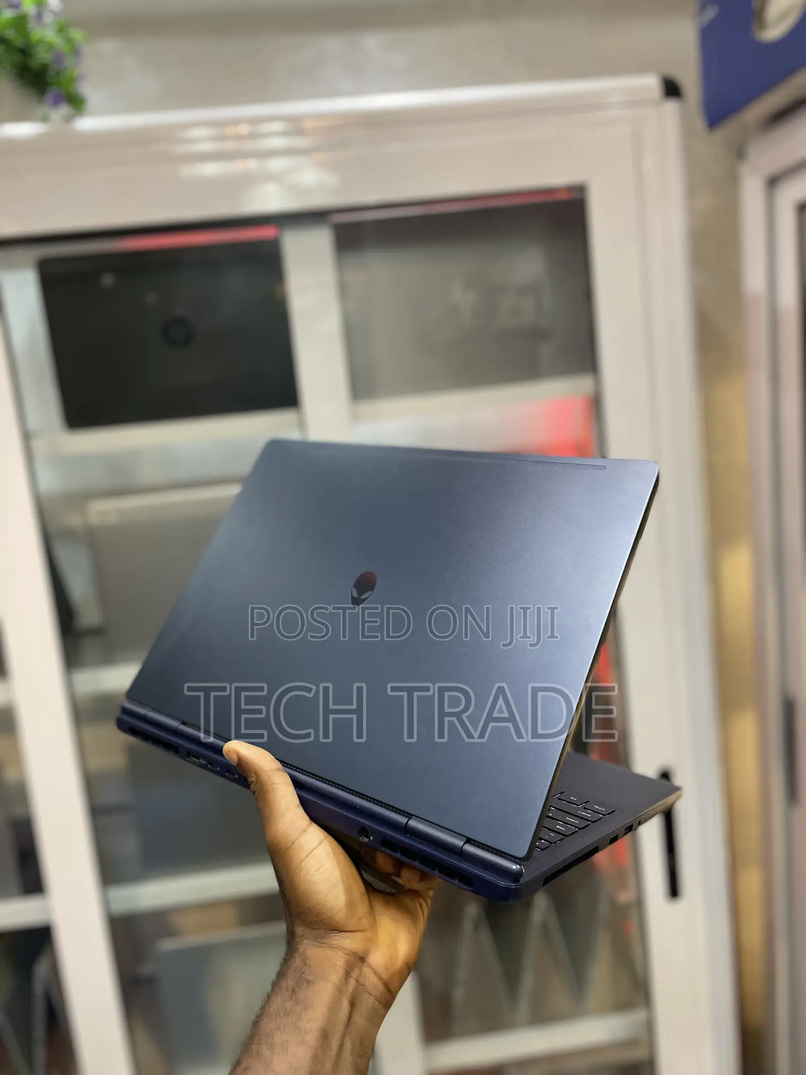 Laptop Alienware 16 Aurora 16GB Intel Core 7 SSD 512GB