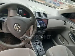 Toyota Corolla 2015 White