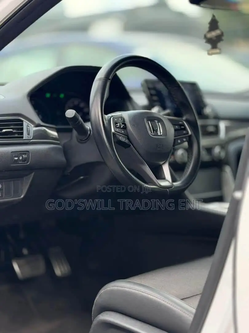 Honda Accord Sport 2.0T 2022 White