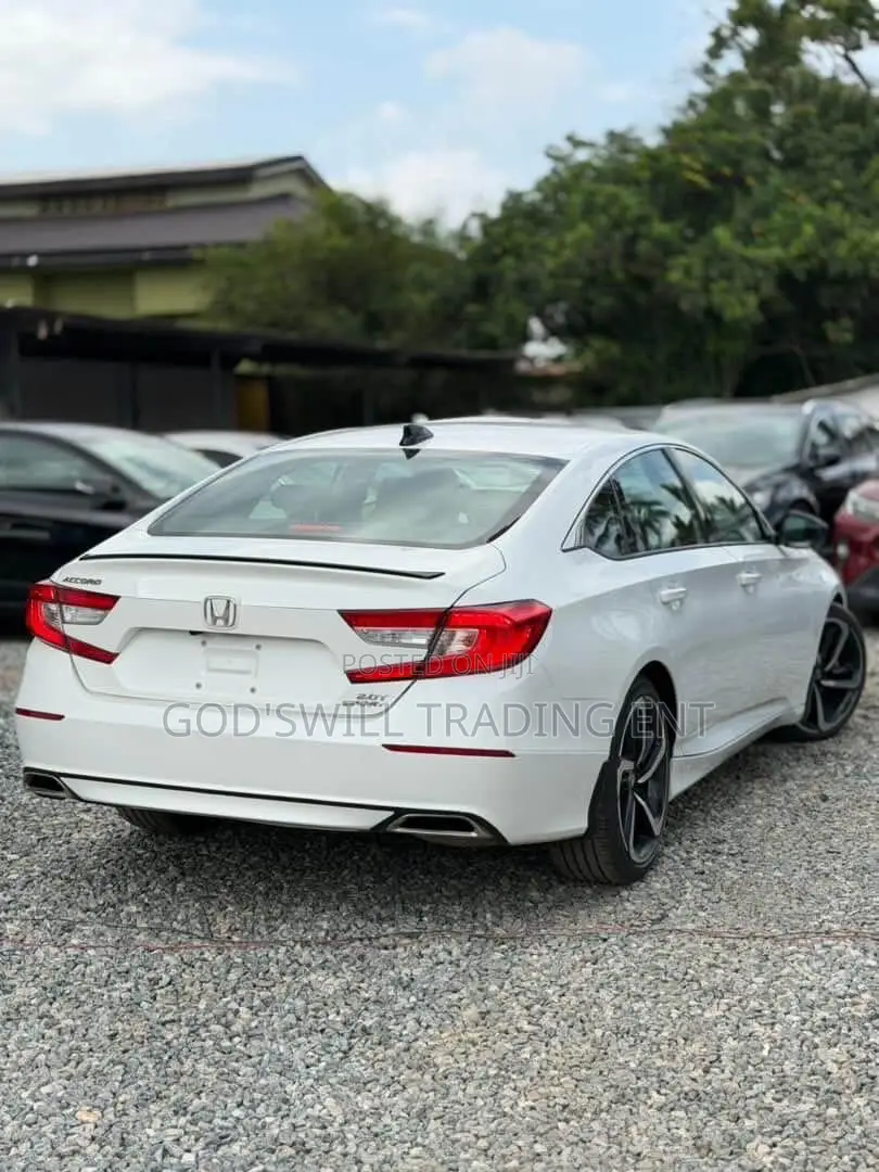Honda Accord Sport 2.0T 2022 White