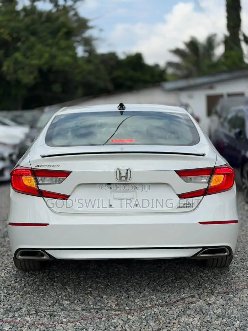 Honda Accord Sport 2.0T 2022 White