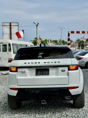 Land Rover Range Rover Evoque SE Premium 4x4 Coupe (2.0L 4cyl 9A) 2016 White