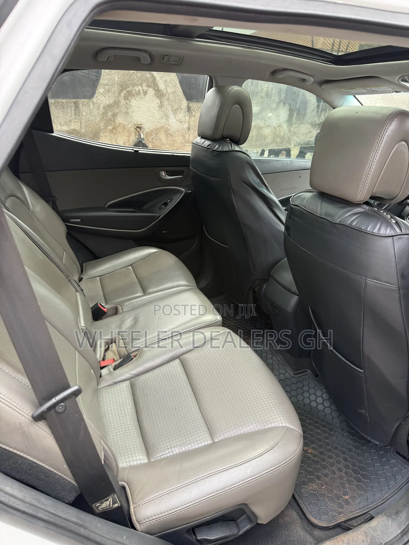 Hyundai Santa Fe 2014 White