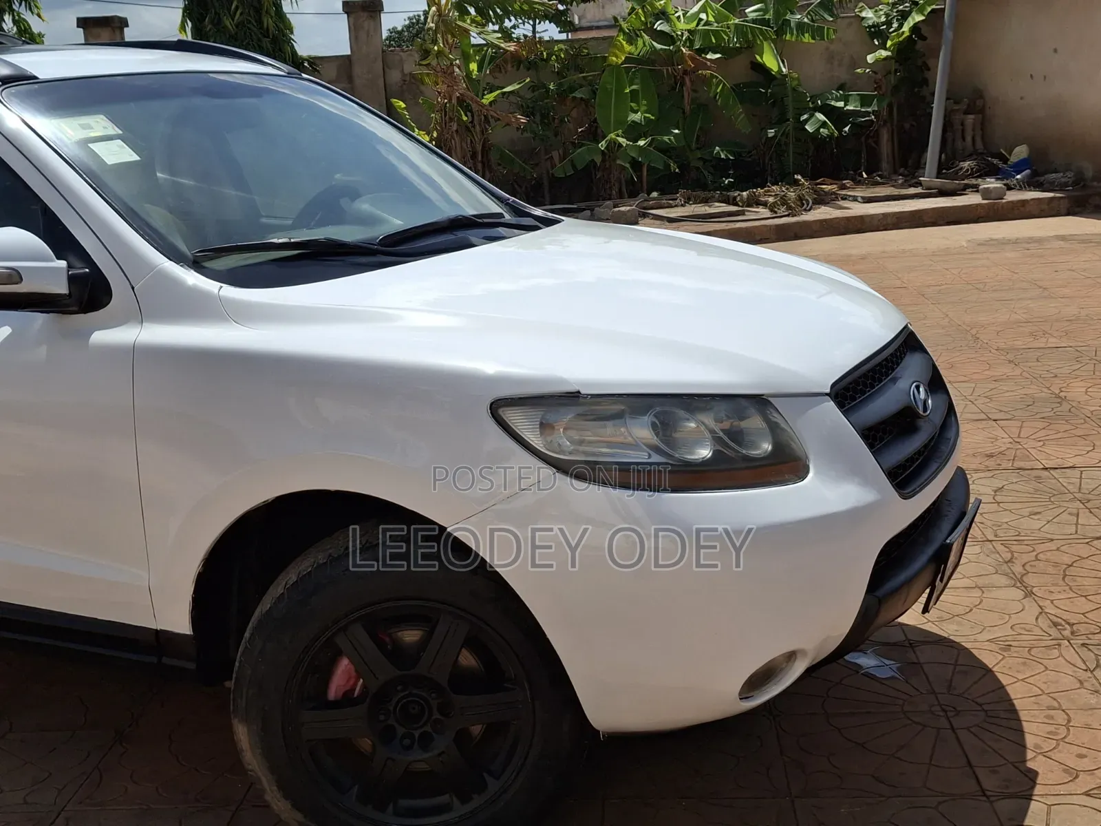 Hyundai Santa Fe 2010 White