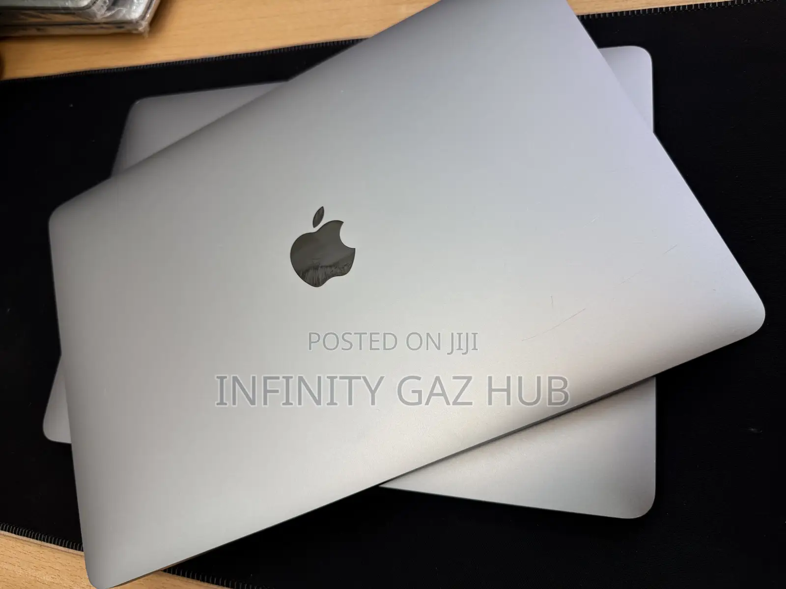 Laptop Apple MacBook Pro 2021 M1 8GB Apple M1 SSHD (Hybrid) 256GB